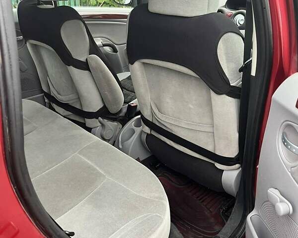 Красный Ситроен С3, объемом двигателя 1.36 л и пробегом 225 тыс. км за 3400 $, фото 6 на Automoto.ua