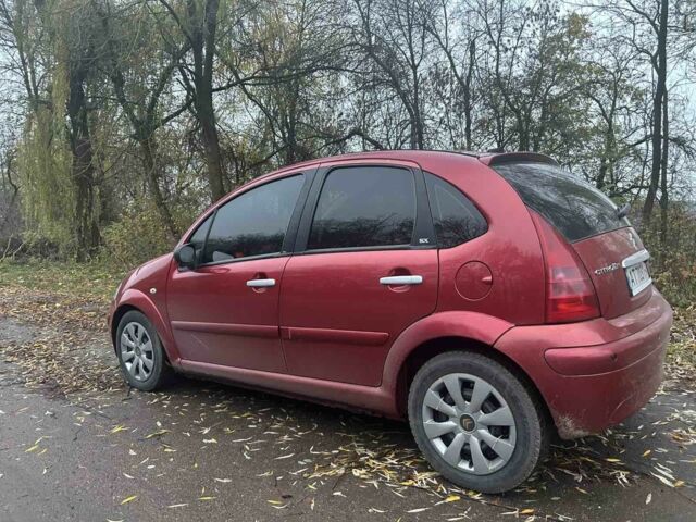 Красный Ситроен С3, объемом двигателя 1.4 л и пробегом 188 тыс. км за 3650 $, фото 2 на Automoto.ua