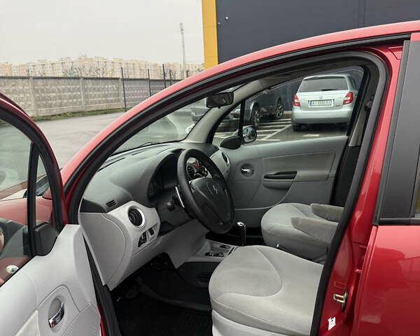 Красный Ситроен С3, объемом двигателя 1.36 л и пробегом 136 тыс. км за 4700 $, фото 10 на Automoto.ua