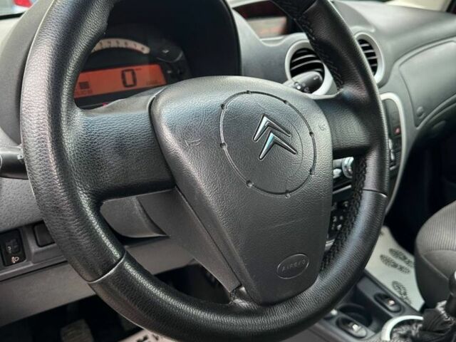 Ситроен С3 2007 в Смеле на Automoto.ua Красный Ситроен С3, объемом двигателя 1.4 л и пробегом 263 тыс. км за 3500 $, фото 6 на Automoto.ua
