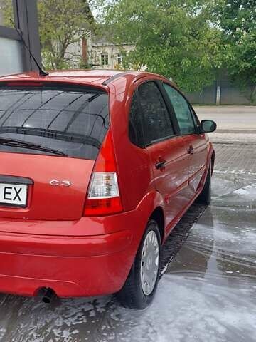 Червоний Сітроен С3, об'ємом двигуна 1.4 л та пробігом 232 тис. км за 3800 $, фото 2 на Automoto.ua