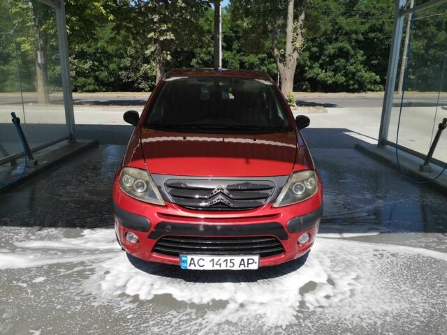 Червоний Сітроен С3, об'ємом двигуна 1.4 л та пробігом 321 тис. км за 3500 $, фото 1 на Automoto.ua