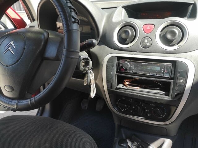 Червоний Сітроен С3, об'ємом двигуна 1.4 л та пробігом 321 тис. км за 3500 $, фото 18 на Automoto.ua