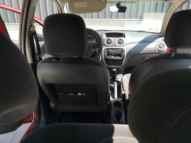 Червоний Сітроен С3, об'ємом двигуна 1.4 л та пробігом 321 тис. км за 3500 $, фото 17 на Automoto.ua