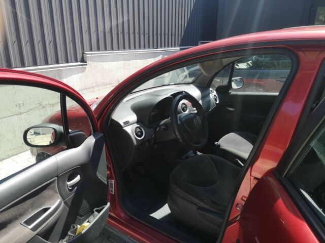 Червоний Сітроен С3, об'ємом двигуна 1.4 л та пробігом 321 тис. км за 3500 $, фото 13 на Automoto.ua