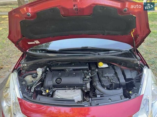 Червоний Сітроен С3, об'ємом двигуна 1.4 л та пробігом 157 тис. км за 5800 $, фото 12 на Automoto.ua