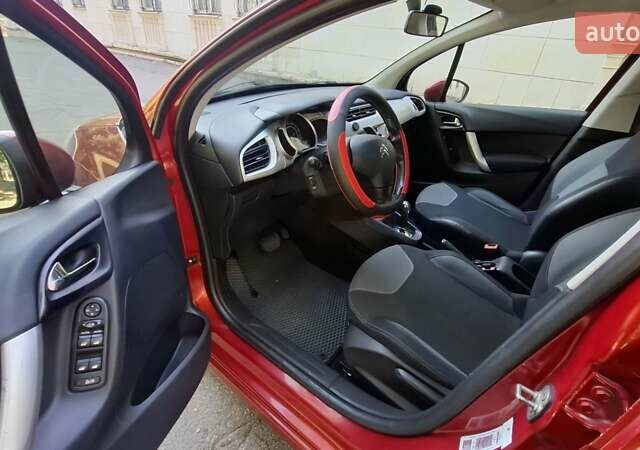 Красный Ситроен С3, объемом двигателя 1.4 л и пробегом 115 тыс. км за 5700 $, фото 3 на Automoto.ua