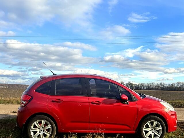 Красный Ситроен С3, объемом двигателя 1.4 л и пробегом 153 тыс. км за 5300 $, фото 4 на Automoto.ua