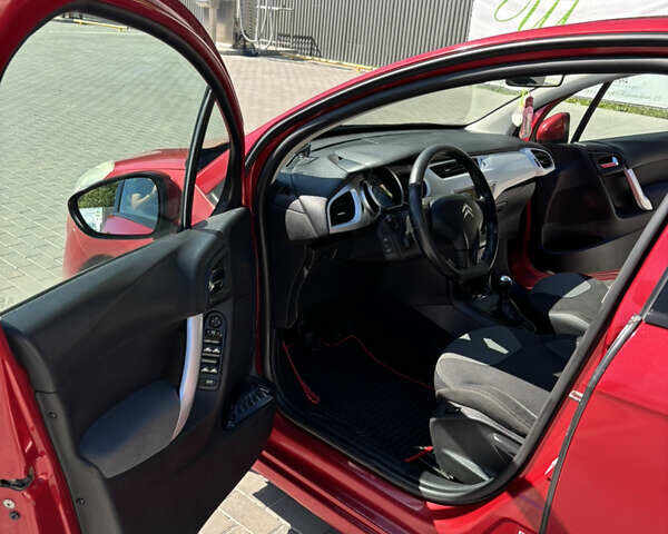 Красный Ситроен С3, объемом двигателя 1.4 л и пробегом 255 тыс. км за 5000 $, фото 13 на Automoto.ua