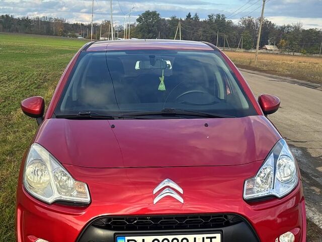 Красный Ситроен С3, объемом двигателя 1.4 л и пробегом 153 тыс. км за 5300 $, фото 2 на Automoto.ua