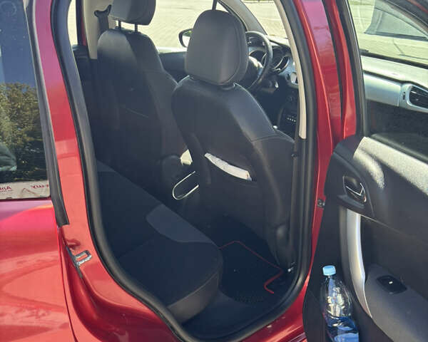 Красный Ситроен С3, объемом двигателя 1.4 л и пробегом 255 тыс. км за 5000 $, фото 10 на Automoto.ua