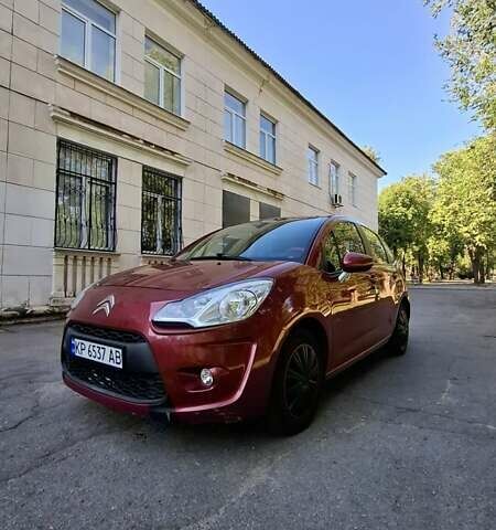 Красный Ситроен С3, объемом двигателя 1.4 л и пробегом 115 тыс. км за 5700 $, фото 16 на Automoto.ua
