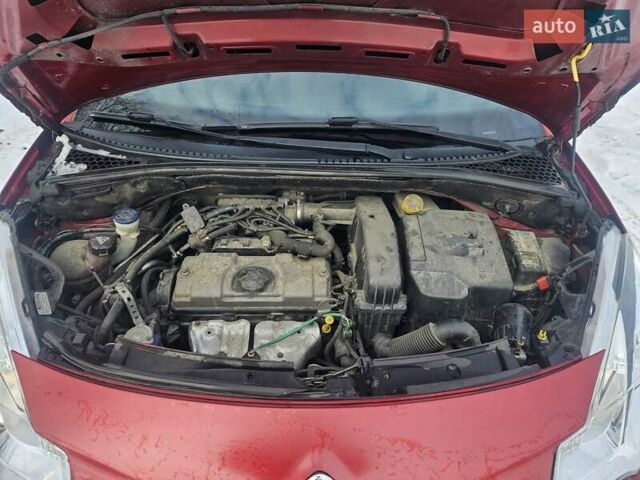 Червоний Сітроен С3, об'ємом двигуна 1.4 л та пробігом 118 тис. км за 4600 $, фото 5 на Automoto.ua