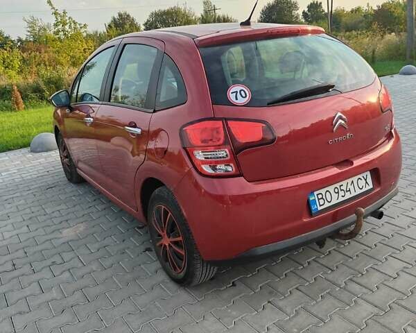 Красный Ситроен С3, объемом двигателя 1.4 л и пробегом 342 тыс. км за 4500 $, фото 1 на Automoto.ua