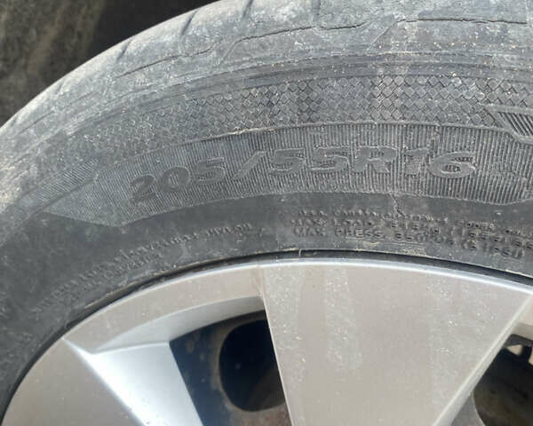 Красный Ситроен С3, объемом двигателя 1.2 л и пробегом 208 тыс. км за 6800 $, фото 16 на Automoto.ua