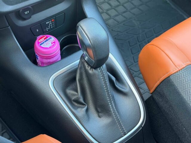 Красный Ситроен С3, объемом двигателя 1.2 л и пробегом 56 тыс. км за 15700 $, фото 21 на Automoto.ua