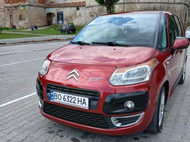 Красный Ситроен С3, объемом двигателя 1.4 л и пробегом 225 тыс. км за 5500 $, фото 2 на Automoto.ua