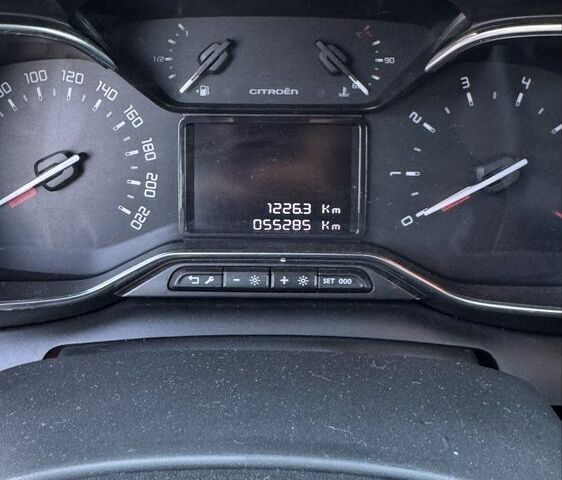 Червоний Сітроен С3, об'ємом двигуна 1.2 л та пробігом 55 тис. км за 14000 $, фото 9 на Automoto.ua