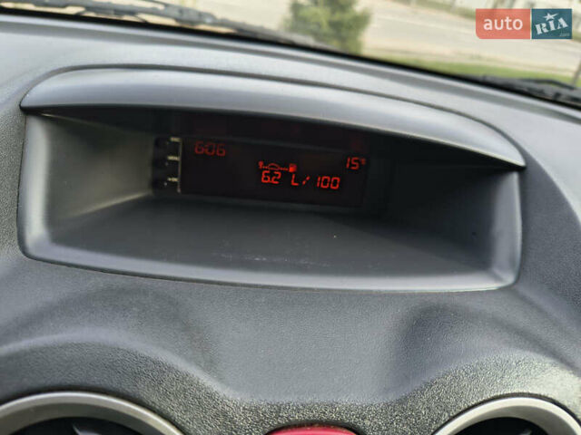 Ситроен С3, объемом двигателя 1.4 л и пробегом 166 тыс. км за 3800 $, фото 24 на Automoto.ua