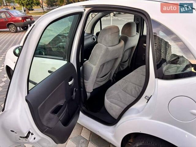 Ситроен С3, объемом двигателя 1.4 л и пробегом 176 тыс. км за 4500 $, фото 5 на Automoto.ua