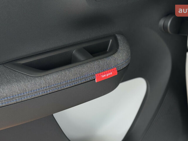 Сітроен С3, об'ємом двигуна 1.2 л та пробігом 0 тис. км за 18060 $, фото 44 на Automoto.ua