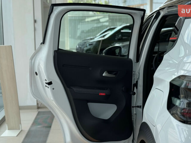 Сітроен С3, об'ємом двигуна 1.2 л та пробігом 0 тис. км за 18060 $, фото 43 на Automoto.ua