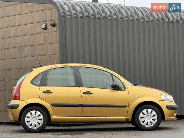 Желтый Ситроен С3, объемом двигателя 1.36 л и пробегом 273 тыс. км за 2499 $, фото 5 на Automoto.ua