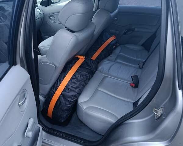 Сірий Сітроен С3, об'ємом двигуна 1.59 л та пробігом 189 тис. км за 3900 $, фото 7 на Automoto.ua