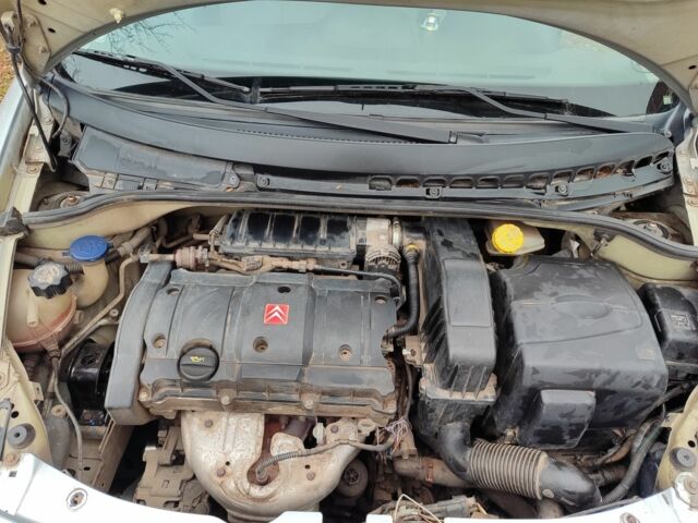 Серый Ситроен С3, объемом двигателя 1.6 л и пробегом 195 тыс. км за 4500 $, фото 6 на Automoto.ua