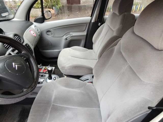 Серый Ситроен С3, объемом двигателя 1.6 л и пробегом 195 тыс. км за 4500 $, фото 4 на Automoto.ua