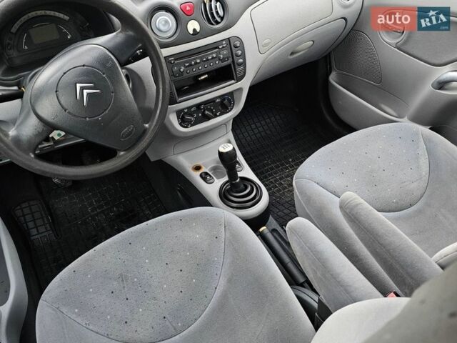 Сірий Сітроен С3, об'ємом двигуна 1.2 л та пробігом 224 тис. км за 2200 $, фото 12 на Automoto.ua