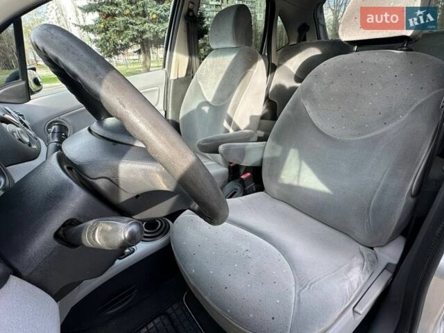 Сірий Сітроен С3, об'ємом двигуна 1.36 л та пробігом 197 тис. км за 1800 $, фото 14 на Automoto.ua