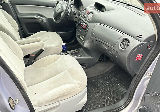 Сірий Сітроен С3, об'ємом двигуна 1.4 л та пробігом 291 тис. км за 2500 $, фото 30 на Automoto.ua