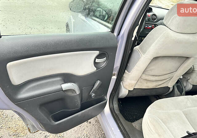 Сірий Сітроен С3, об'ємом двигуна 1.4 л та пробігом 291 тис. км за 2500 $, фото 19 на Automoto.ua