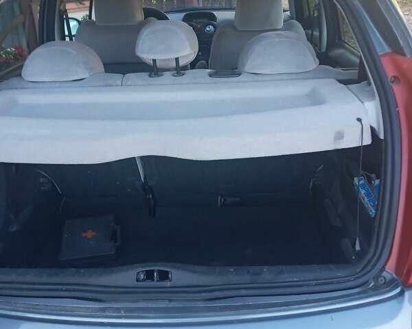 Ситроен С3 2004 в Коломые на Automoto.ua Серый Ситроен С3, объемом двигателя 1.4 л и пробегом 150 тыс. км за 3300 $, фото 8 на Automoto.ua