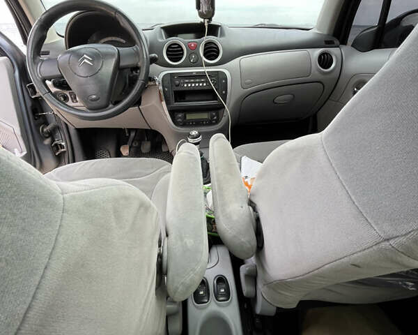 Сірий Сітроен С3, об'ємом двигуна 1.56 л та пробігом 270 тис. км за 3600 $, фото 16 на Automoto.ua