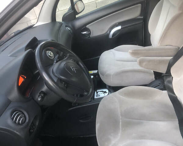 Серый Ситроен С3, объемом двигателя 1.4 л и пробегом 180 тыс. км за 4850 $, фото 8 на Automoto.ua