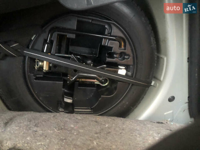 Серый Ситроен С3, объемом двигателя 1.4 л и пробегом 180 тыс. км за 4850 $, фото 14 на Automoto.ua