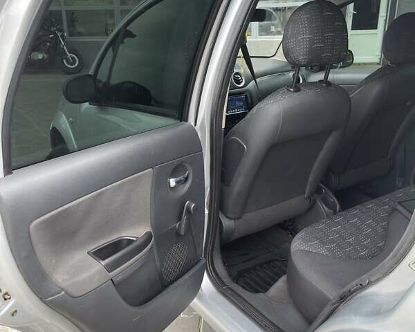 Серый Ситроен С3, объемом двигателя 1.4 л и пробегом 238 тыс. км за 4000 $, фото 6 на Automoto.ua