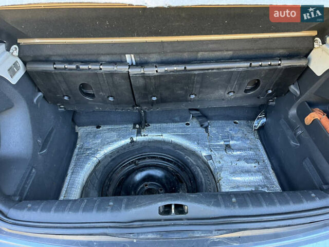 Сірий Сітроен С3, об'ємом двигуна 1.56 л та пробігом 270 тис. км за 3600 $, фото 2 на Automoto.ua