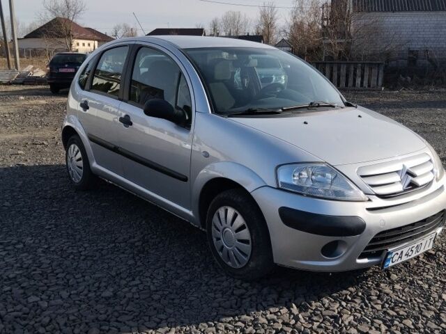 Серый Ситроен С3, объемом двигателя 1.4 л и пробегом 270 тыс. км за 3500 $, фото 1 на Automoto.ua