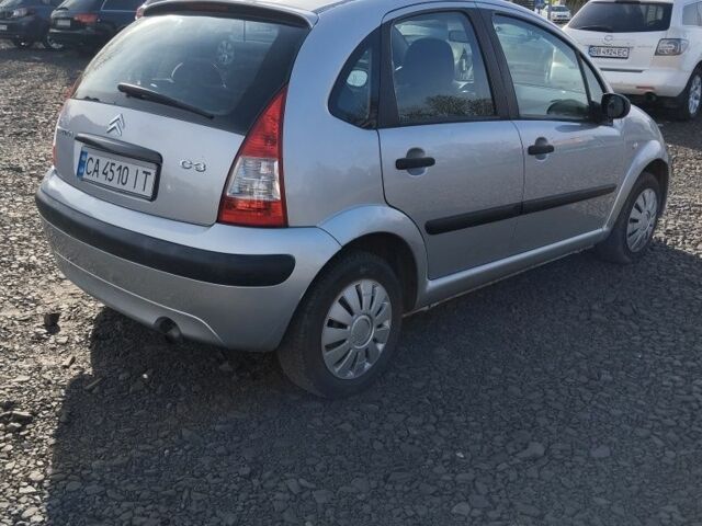 Серый Ситроен С3, объемом двигателя 1.4 л и пробегом 270 тыс. км за 3500 $, фото 3 на Automoto.ua