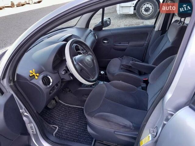 Серый Ситроен С3, объемом двигателя 1.36 л и пробегом 202 тыс. км за 3650 $, фото 9 на Automoto.ua