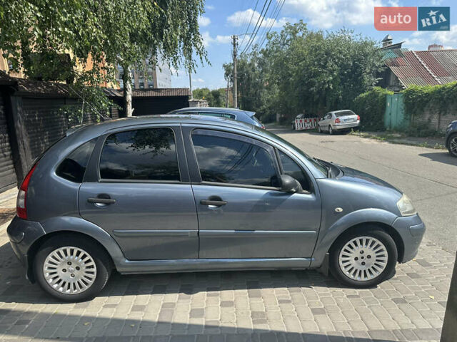 Серый Ситроен С3, объемом двигателя 1.36 л и пробегом 210 тыс. км за 4100 $, фото 10 на Automoto.ua
