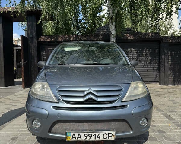 Серый Ситроен С3, объемом двигателя 1.36 л и пробегом 210 тыс. км за 4100 $, фото 1 на Automoto.ua