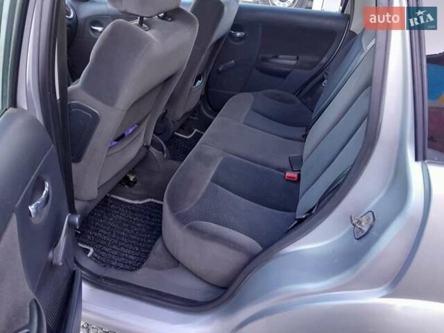 Серый Ситроен С3, объемом двигателя 1.36 л и пробегом 202 тыс. км за 3650 $, фото 18 на Automoto.ua