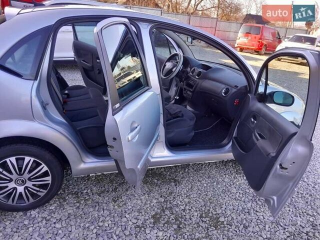 Серый Ситроен С3, объемом двигателя 1.36 л и пробегом 202 тыс. км за 3650 $, фото 7 на Automoto.ua