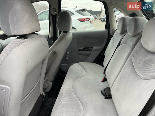 Серый Ситроен С3, объемом двигателя 1.4 л и пробегом 187 тыс. км за 4550 $, фото 13 на Automoto.ua