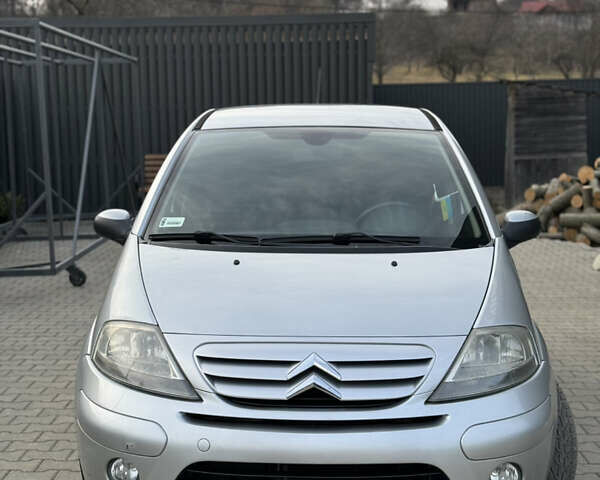 Серый Ситроен С3, объемом двигателя 1.4 л и пробегом 155 тыс. км за 4500 $, фото 1 на Automoto.ua