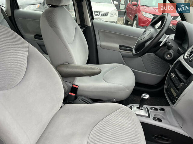 Серый Ситроен С3, объемом двигателя 1.4 л и пробегом 187 тыс. км за 4550 $, фото 17 на Automoto.ua